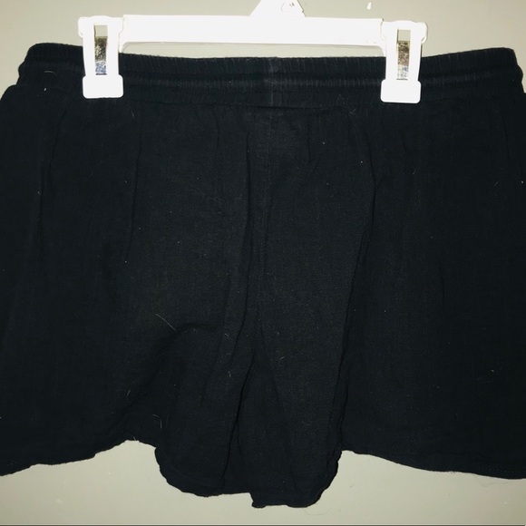 🌊SHORTS !! - Picture 2 of 3